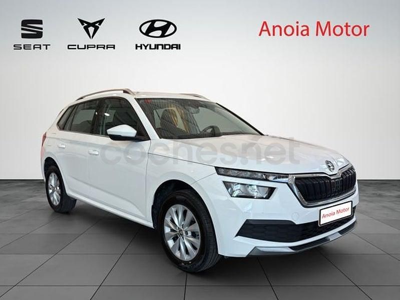 Usado Skoda Kamiq Ambition 110 CV (80 kW) 2021 Blanco SUV