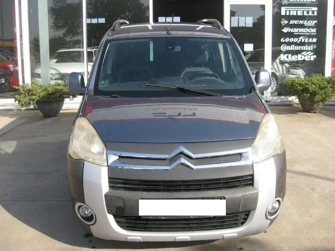 Usado Citroën Berlingo XTR 109 CV (80 kW) 2011 Gris Monovolumen