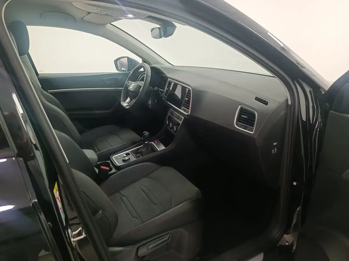 Nuevo Seat Ateca FR 116 CV (85 kW) 2026 Negro SUV