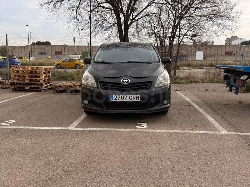 Usado Toyota Verso Active 126 CV (92 kW) 2009 Negro Monovolumen