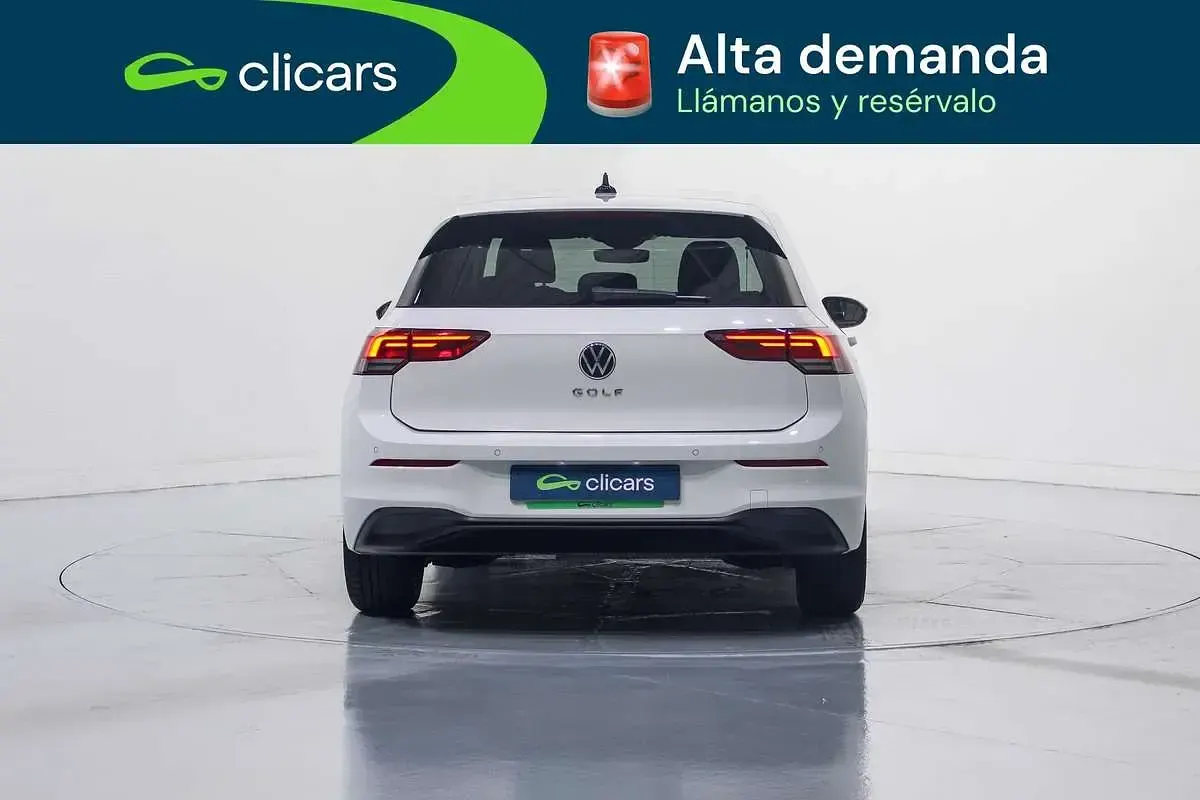 Usado VW Golf VIII Life 116 CV (85 kW) 2022 Blanco Utilitario