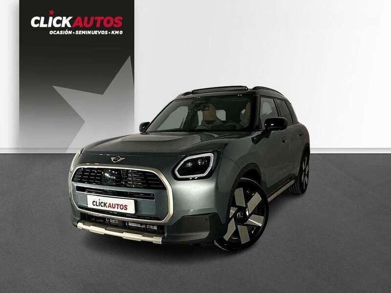 Verde Usado 2024 Mini Cooper Favoured Utilitario | 42.450 € - Imagen 1/4