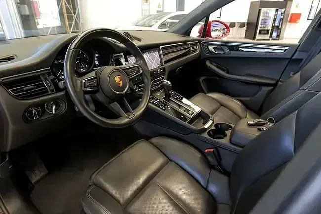 Usado Porsche Macan 265 CV (194 kW) 2021 Rojo SUV