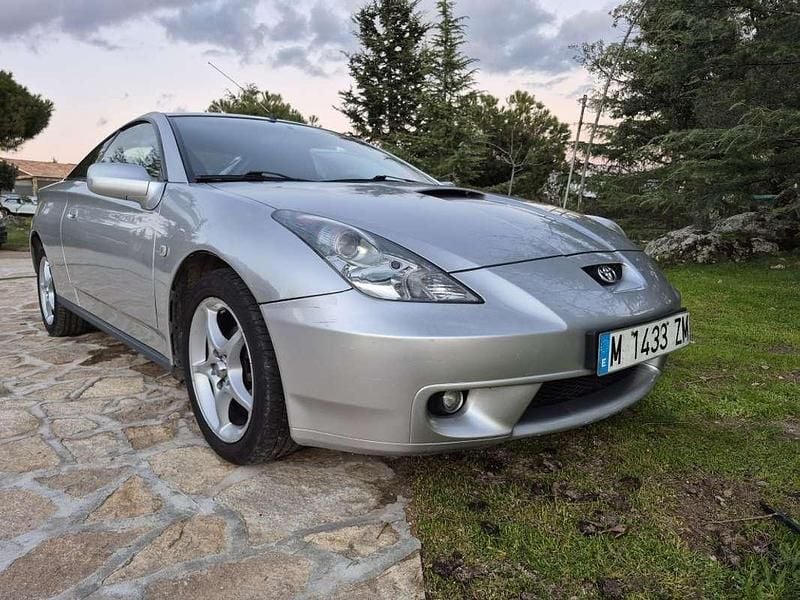Używany Toyota Celica 143 KM (105 kW) 2000 Szary Coupe