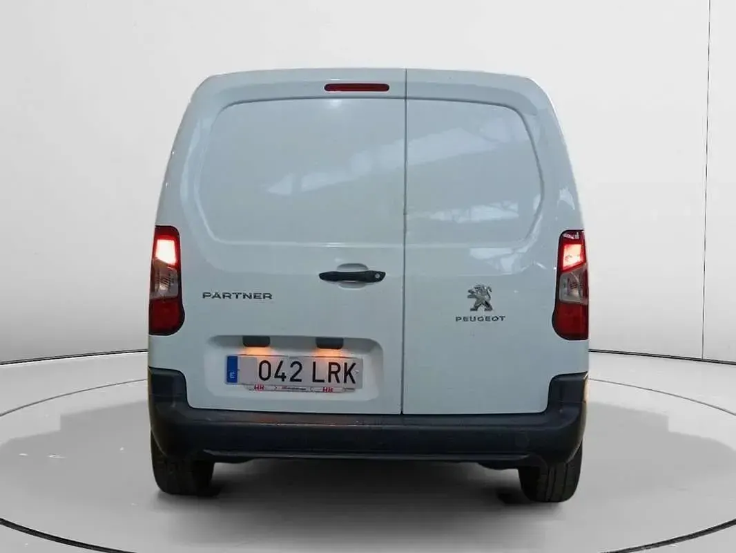 Usado Peugeot Partner S 102 CV (75 kW) 2021 Blanco Monovolumen