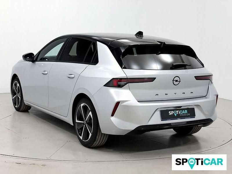 Usado Opel Astra 131 CV (96 kW) 2024 Gris Berlina