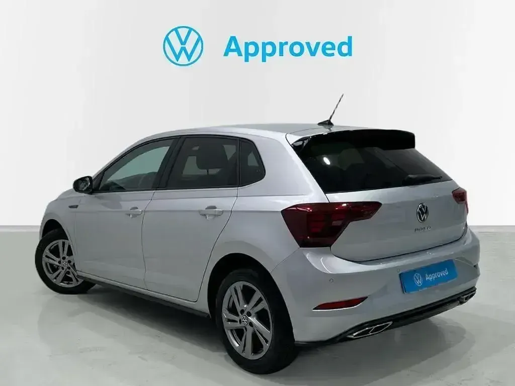 Usado VW Polo R-line 95 CV (69 kW) 2022 Gris Utilitario