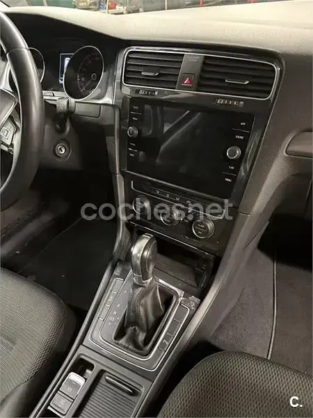 Usado VW Golf VII Advance 150 CV (110 kW) 2018 Azul Berlina