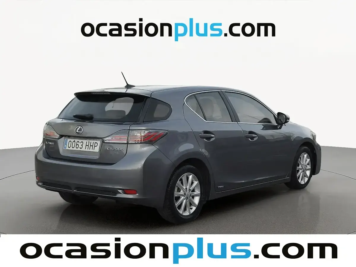Usado Lexus CT200h 136 CV (100 kW) 2011 Gris Utilitario