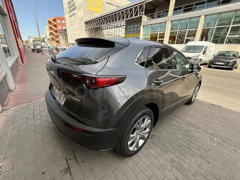 Usado Mazda CX-30 122 CV (89 kW) 2019 Gris / plata SUV