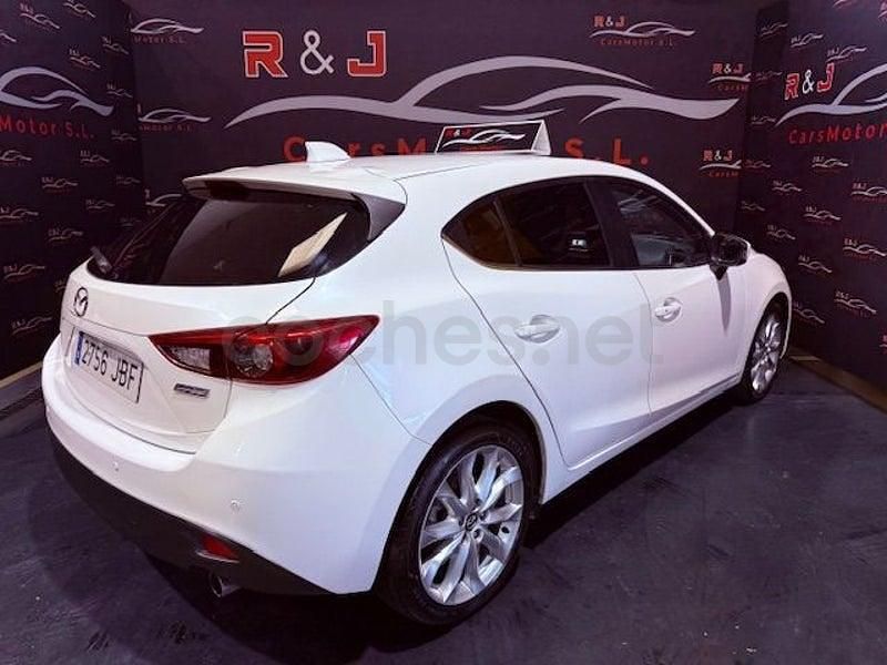 Usado Mazda 3 Luxury 120 CV (88 kW) 2015 Blanco Berlina