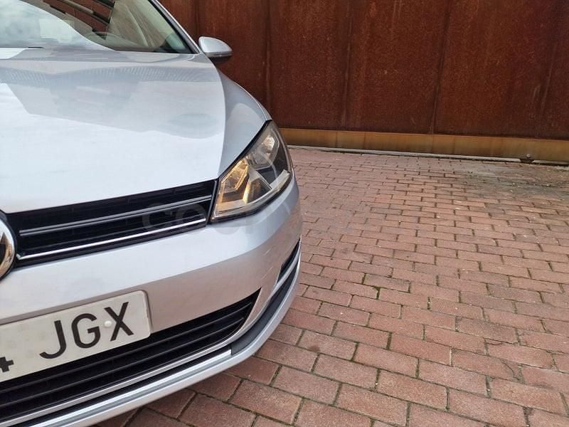 Usado VW Golf VII Edition 105 CV (77 kW) 2015 Gris / plata Berlina