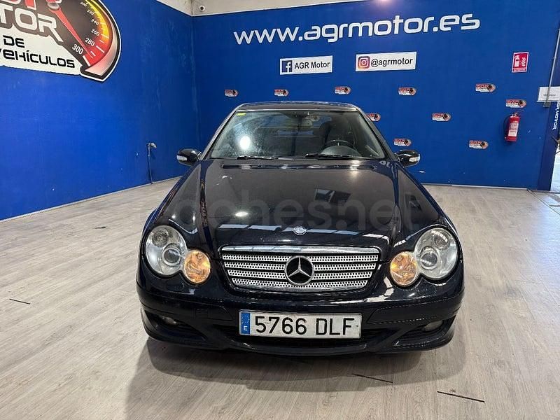 Usado Mercedes C220 Sport Edition 150 CV (110 kW) 2005 Azul Berlina