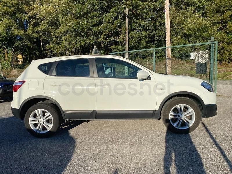 Usado Nissan Qashqai Visia 150 CV (110 kW) 2011 Blanco SUV