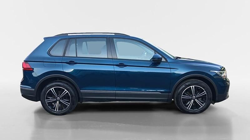 Usado VW Tiguan Life 150 CV (110 kW) 2024 Beige SUV