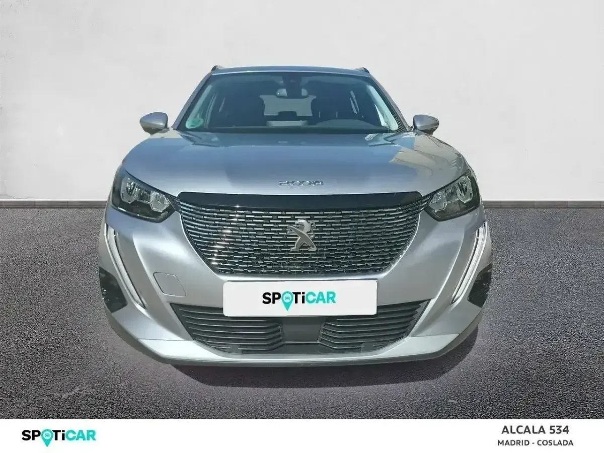 Usado Peugeot 2008 Allure 130 CV (95 kW) 2021 Gris SUV