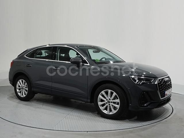 Gris / plata Usado 2025 Audi Q3 Sportback Advanced Plus SUV | 40.300 € (Precio justo) - Imagen 1/4