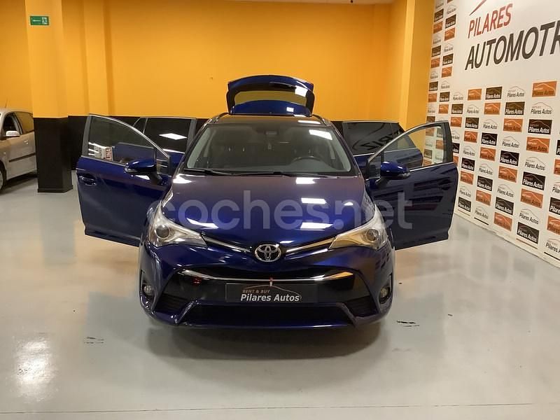 Usado Toyota Avensis Advance 147 CV (108 kW) 2016 Azul Familiar