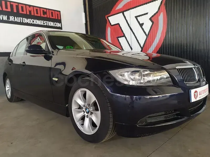 Usado BMW 325 218 CV (160 kW) 2007 Azul Berlina