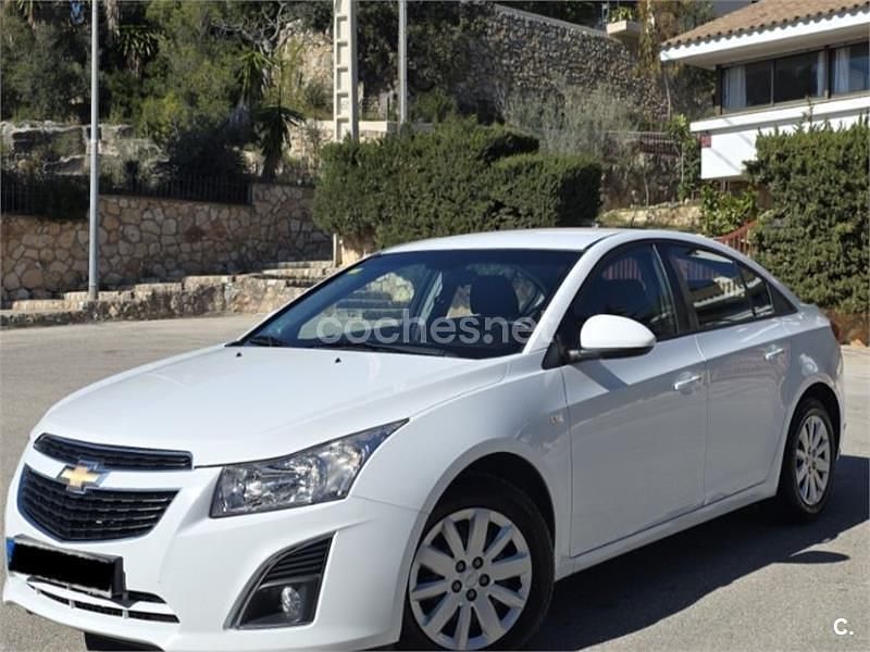 Usado Chevrolet Cruze LT 124 CV (91 kW) 2012 Blanco Berlina