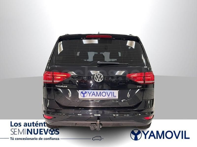 Usado VW Touran Business 110 CV (80 kW) 2015 Negro Monovolumen