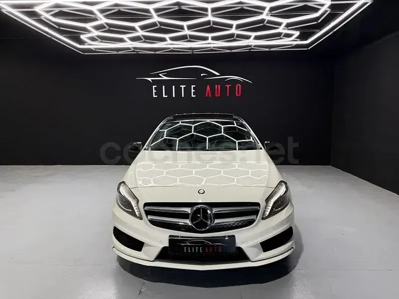 Occasion Mercedes A200 AMG line 136 PK (100 kW) 2014 Wit Sedan
