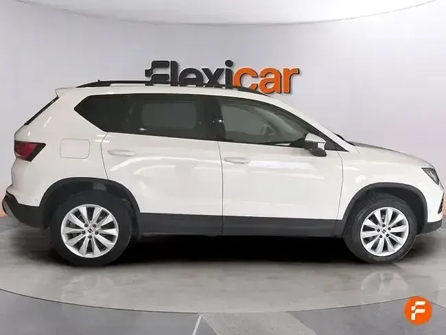 Usado Seat Ateca Style 150 CV (110 kW) 2023 Blanco SUV