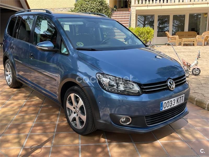 Usado VW Touran 170 CV (125 kW) 2011 Azul Monovolumen