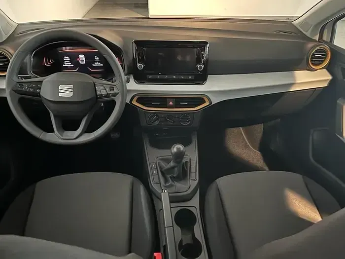 Usado Seat Ibiza Reference 80 CV (58 kW) 2024 Blanco Utilitario