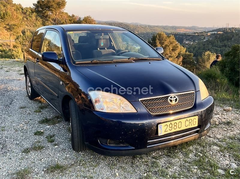 Usado Toyota Corolla Sol 116 CV (85 kW) 2004 Azul Berlina