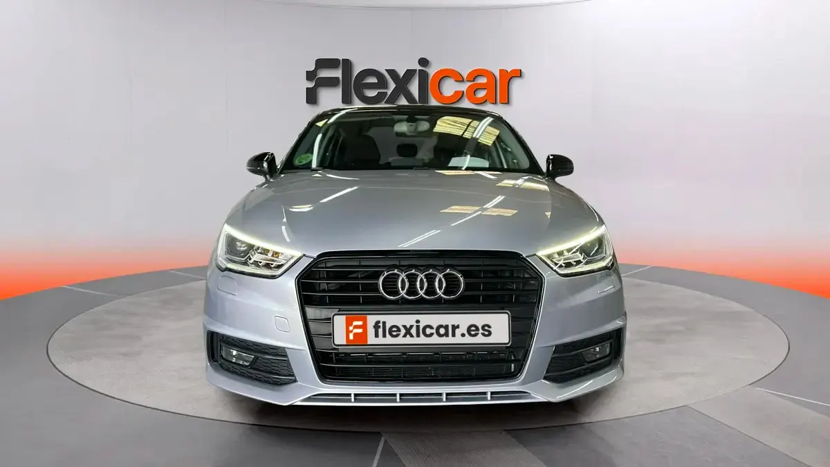 Usado Audi A1 Sportback Design 125 CV (91 kW) 2018 Gris Utilitario
