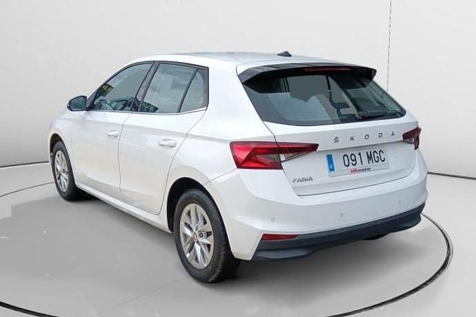 Usado Skoda Fabia Ambition 95 CV (69 kW) 2023 Utilitario