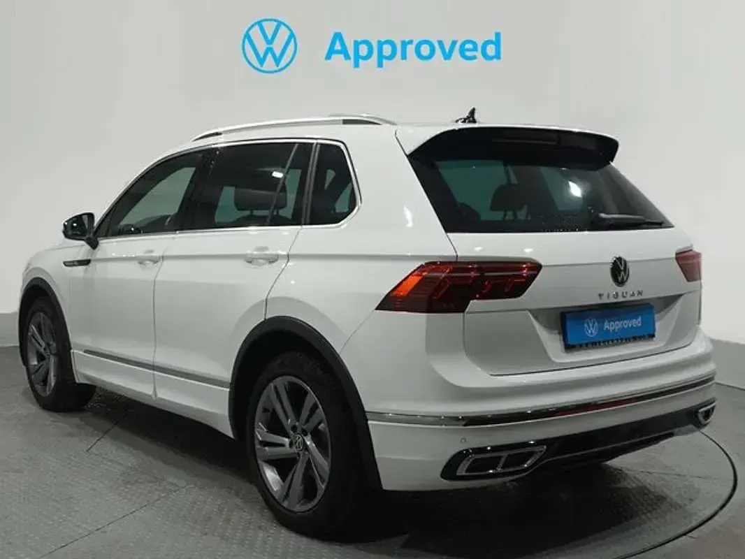 Usado VW Tiguan R-line 150 CV (110 kW) 2023 Blanco SUV