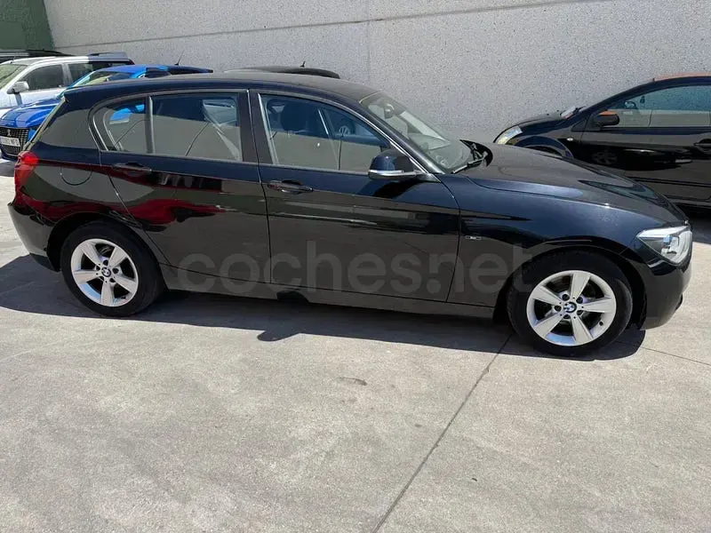 Usado BMW 118 Comfort Edition 170 CV (125 kW) 2013 Negro Utilitario