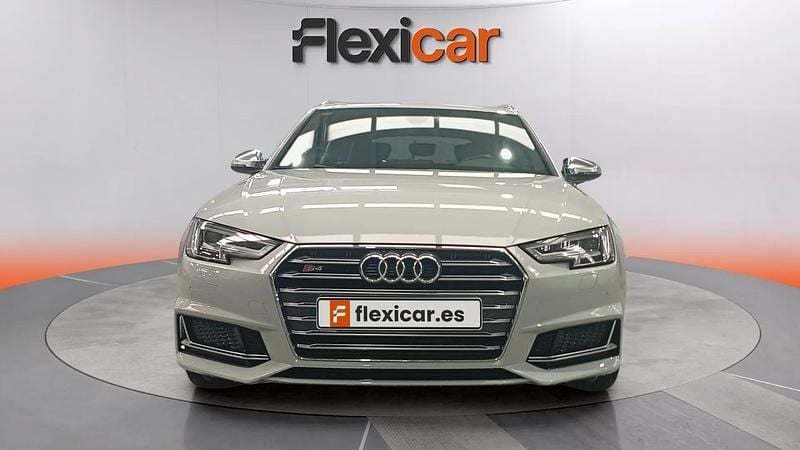 Usado Audi A4 Premium 354 CV (260 kW) 2017 Blanco Familiar