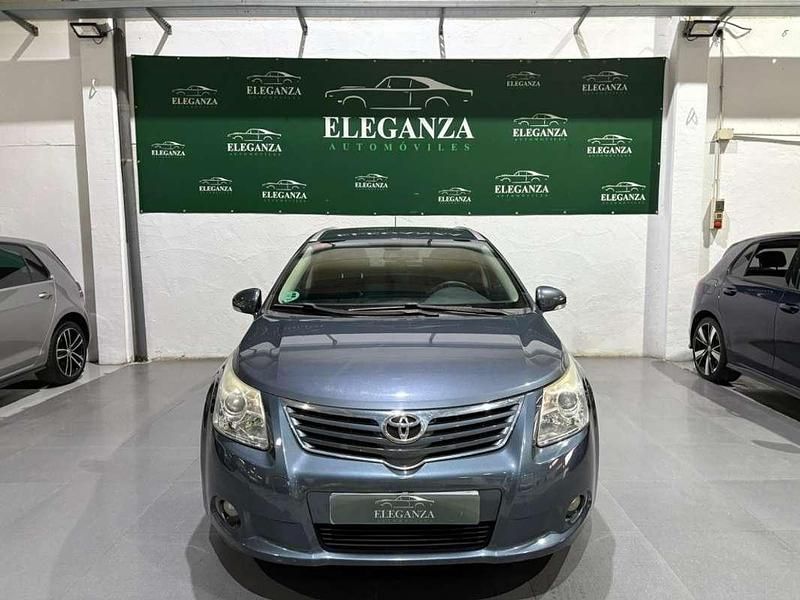 Usado Toyota Avensis Advance 147 CV (108 kW) 2010 Azul Familiar