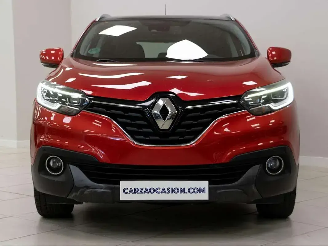 Usado Renault Kadjar Zen 110 CV (80 kW) 2016 Rojo SUV