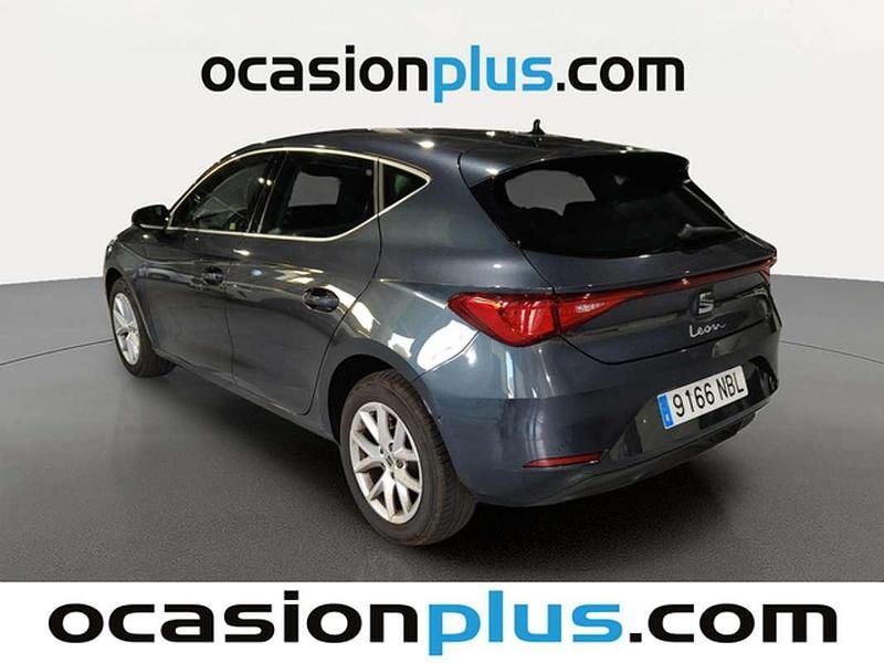 Usado Seat Leon Style 116 CV (85 kW) 2025 Gris Utilitario