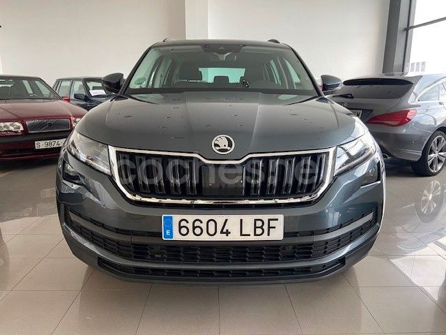 Usado Skoda Kodiaq Ambition 190 CV (139 kW) 2019 Gris / plata SUV