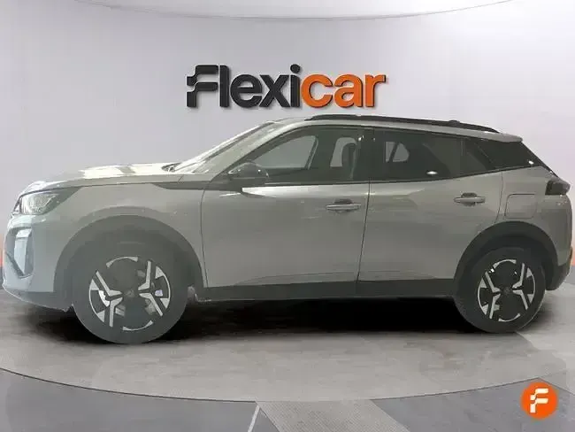Usado Peugeot 2008 Allure 100 CV (73 kW) 2024 Gris SUV