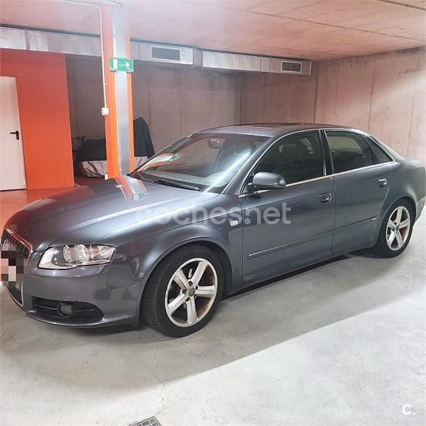 Usado Audi A4 Sport 140 CV (102 kW) 2007 Gris / plata Berlina