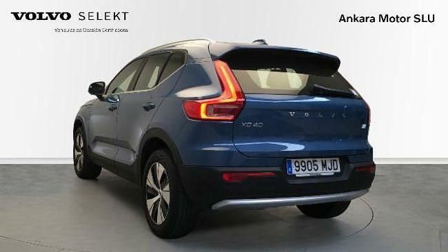 Usado Volvo XC40 Core 211 CV (155 kW) 2023 Azul SUV