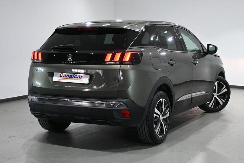 Usado Peugeot 3008 Allure 131 CV (96 kW) 2019 Blanco SUV