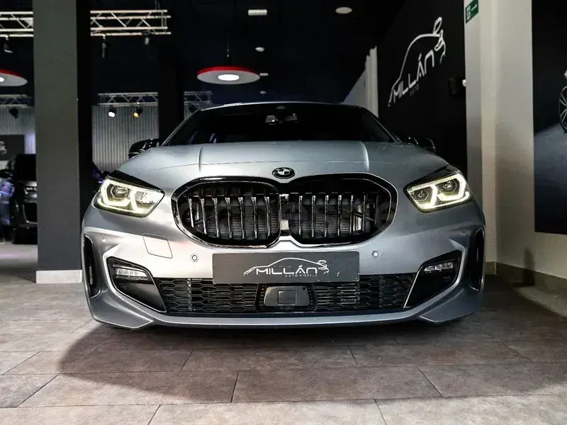 Käytetty BMW 120 190 HP (139 kW) 2023 Harmaa Viistoperä