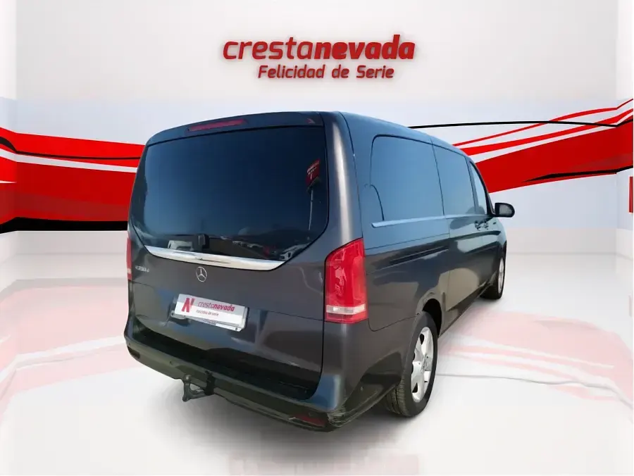 Usado Mercedes V250 Avantgarde 190 CV (139 kW) 2022 Monovolumen