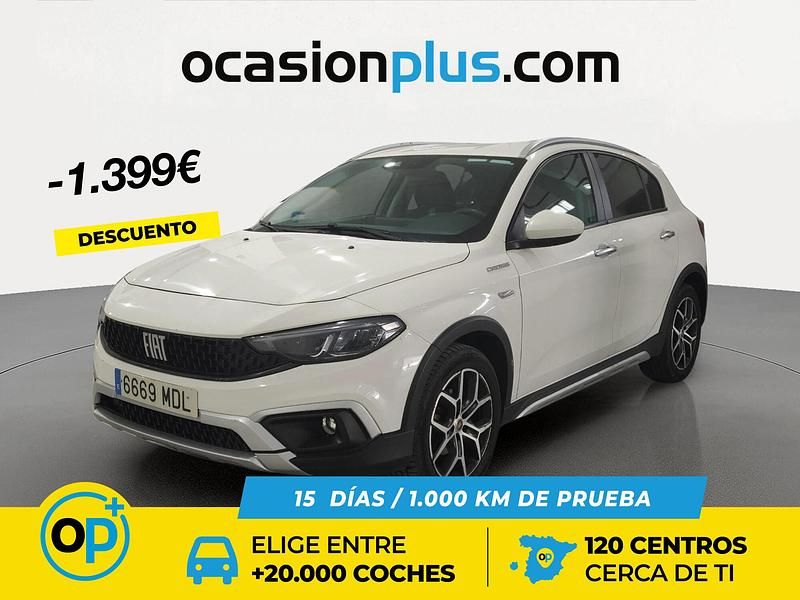 Usado Fiat Tipo Cross 130 CV (95 kW) 2023 Blanco Berlina