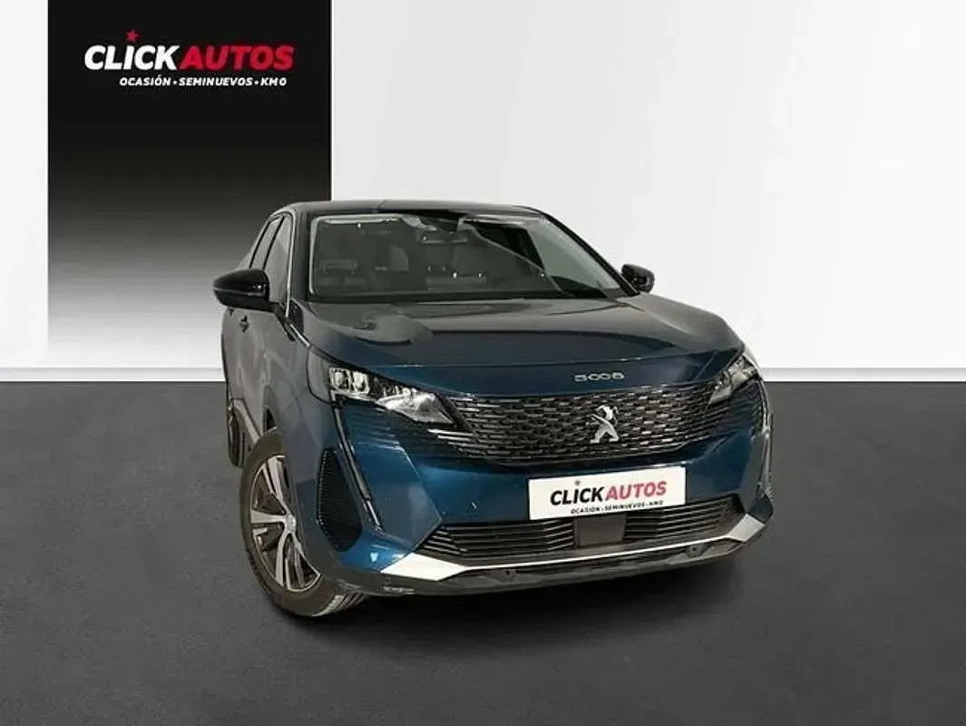 Usado Peugeot 5008 Allure 131 CV (96 kW) 2022 Azul SUV