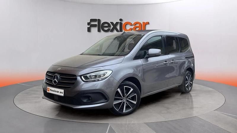Usado Mercedes T180 116 CV (85 kW) 2023 Gris Monovolumen