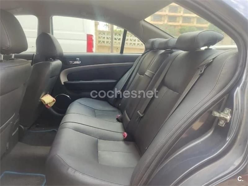 Usado Chevrolet Epica 150 CV (110 kW) 2007 Negro Berlina
