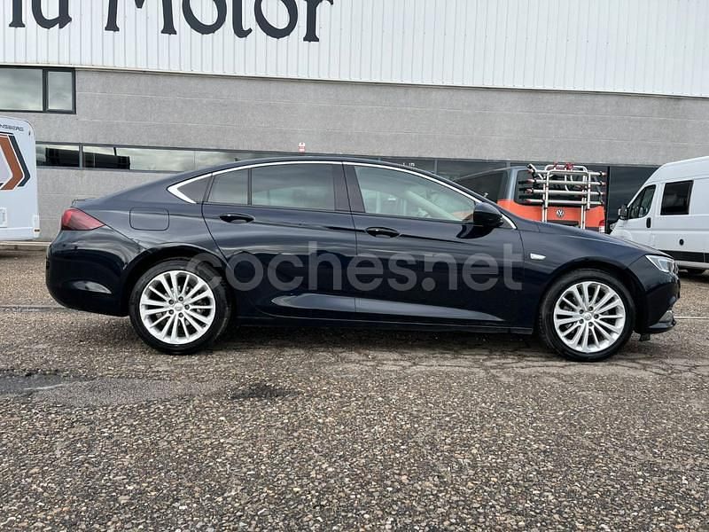 Usado Opel Insignia Innovation 136 CV (100 kW) 2020 Azul Berlina